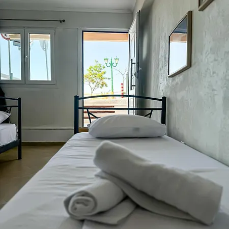 Beachfront Retreat #propertly Apartment *