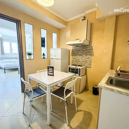 Apartment Beachfront Retreat #propertly *