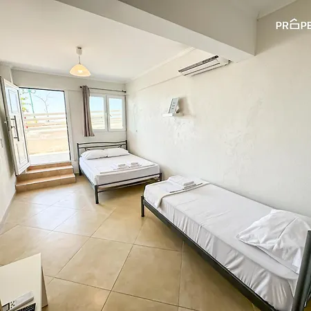 Beachfront Retreat #propertly Apartment *